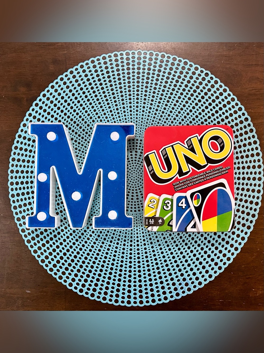 2019 Mattel Games UNO Card Game Family Fun Collectible Storage Tin